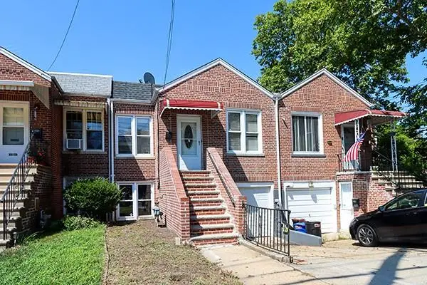 8604 Little Neck Parkway, Floral Park, NY 11001