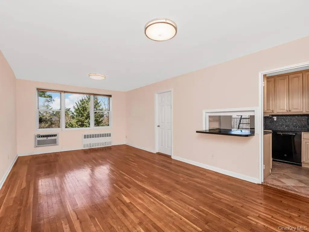 679 W 239th Street #5H, Bronx, NY 10463 - Image #1