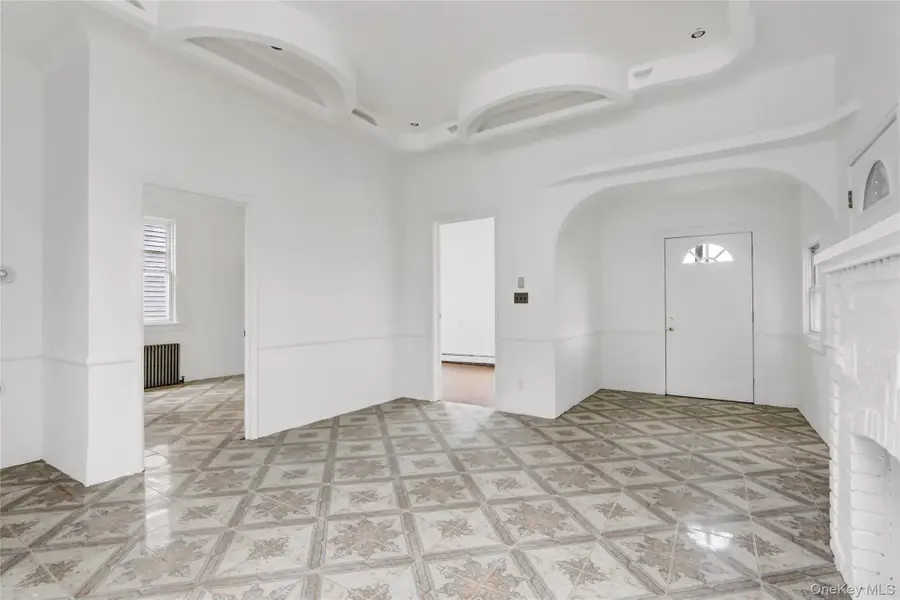 69 Hewlett Street, Hempstead, NY 11550 - Image #3