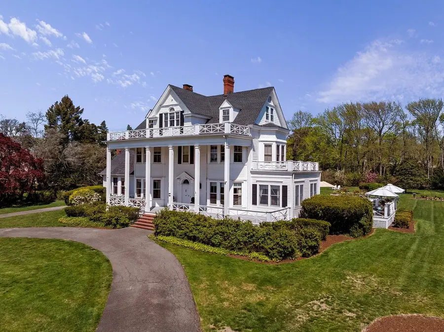 35 S Penataquit Avenue, Bay Shore, NY 11706 - #3