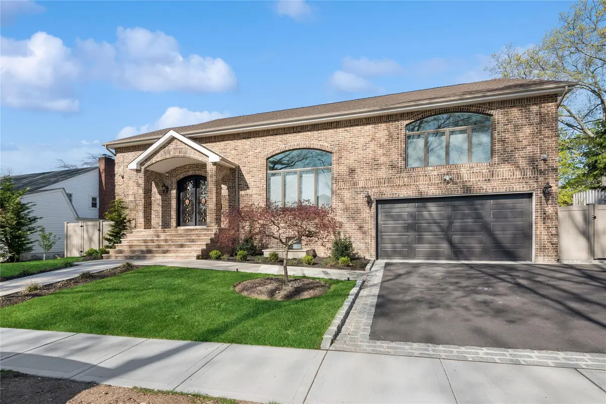 783 Oakleigh Road, North Woodmere, NY 11581 - Image #1