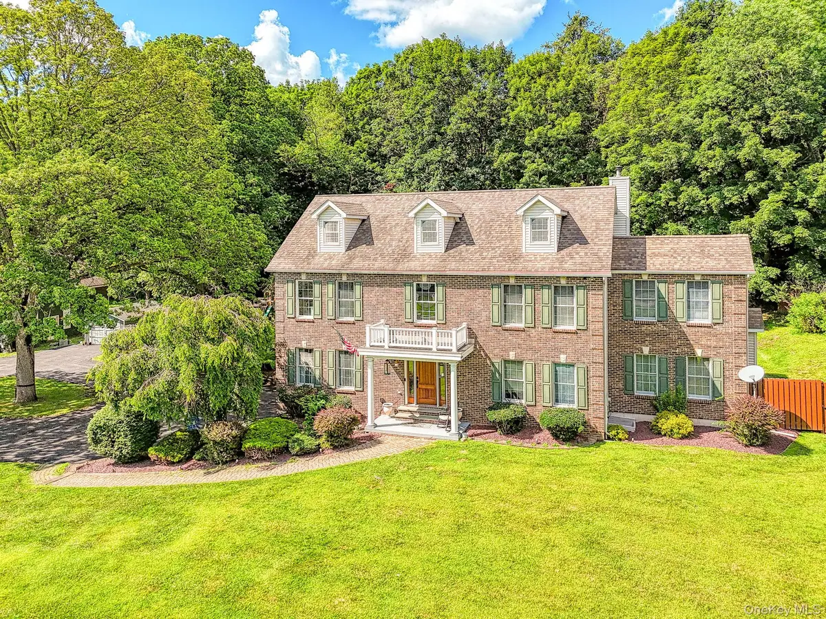 4 Kirsten Lean Lane, Salisbury Mills, NY 12577 - Image #1