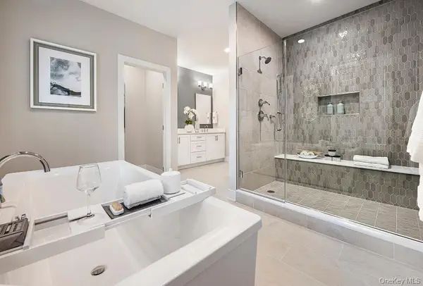 24 Marker Ridge #12, Irvington, NY 10533