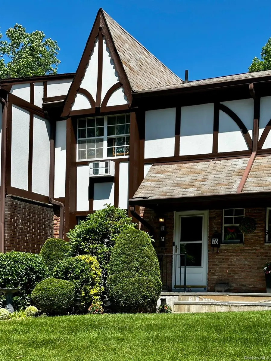 76 Yorkshire Drive, Suffern, NY 10901 - Image #2