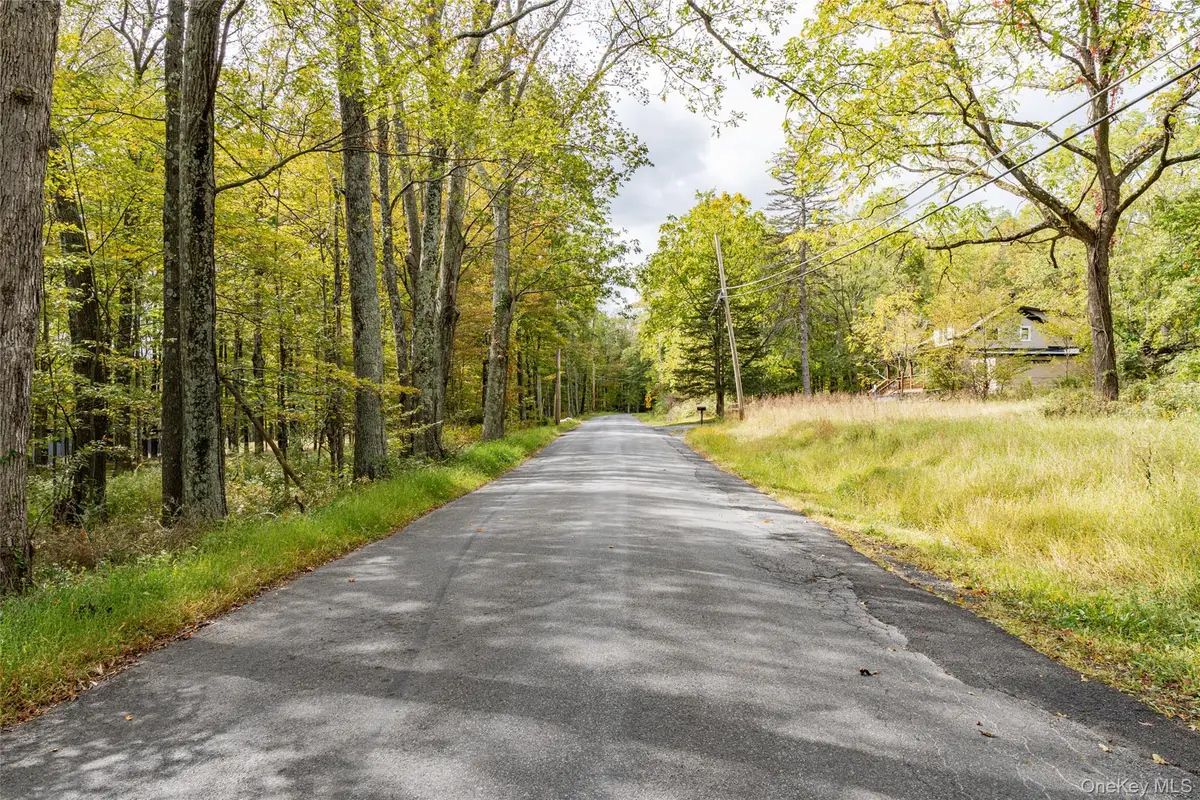 598 S Mountain Road, Gardiner, NY 12525 - Image #1