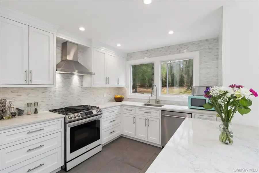 27 Ely Brook Road, East Hampton, NY 11937 - Image #3