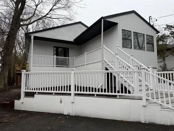 526 Birch Hollow Drive, Shirley, NY 11967