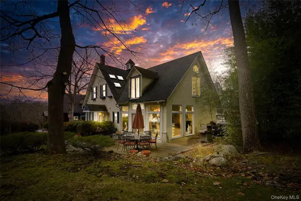 6 Stable Road, Tuxedo Park, NY 10987