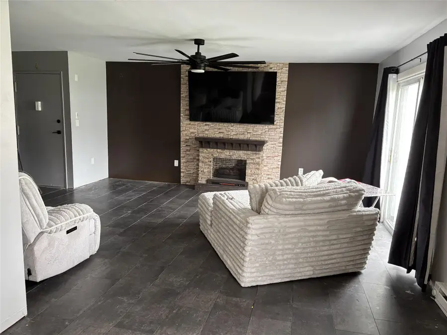 15 Carnaby Street #D, Wappingers Falls, NY 12590 - Image #2