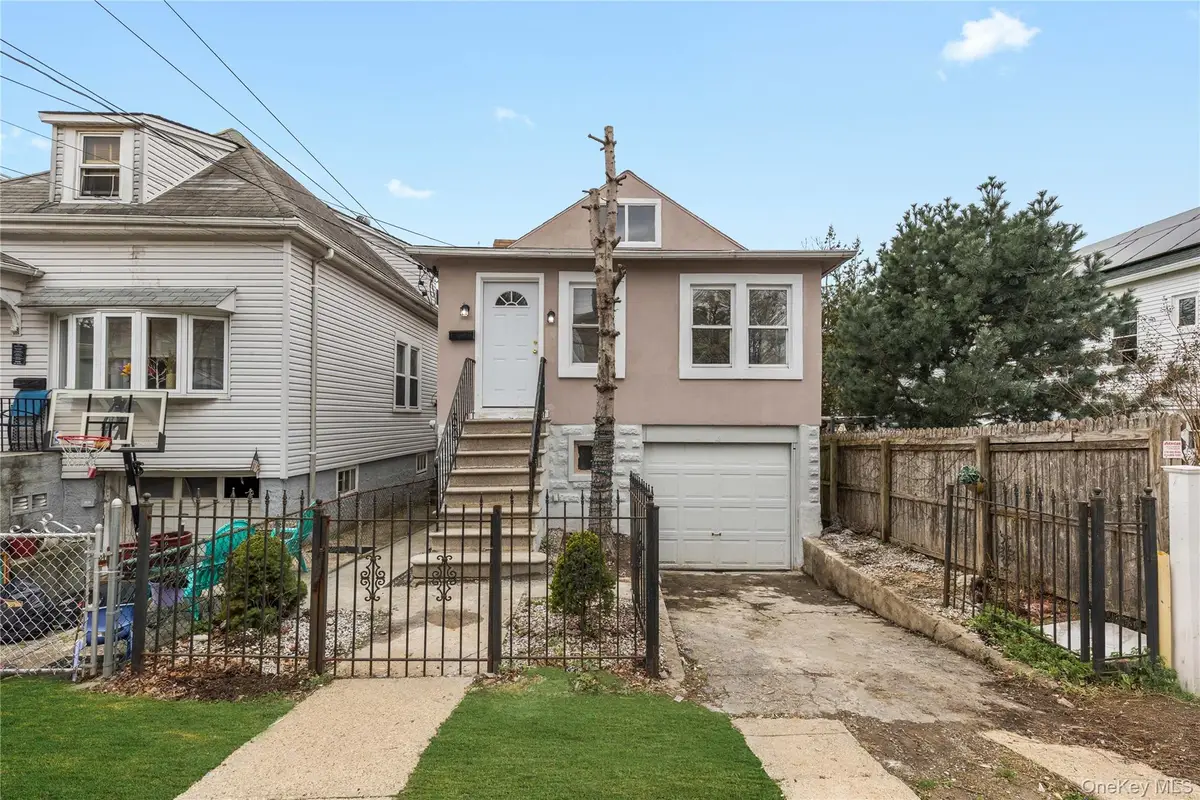 425 Quincy Avenue, Bronx, NY 10465 - Image #1