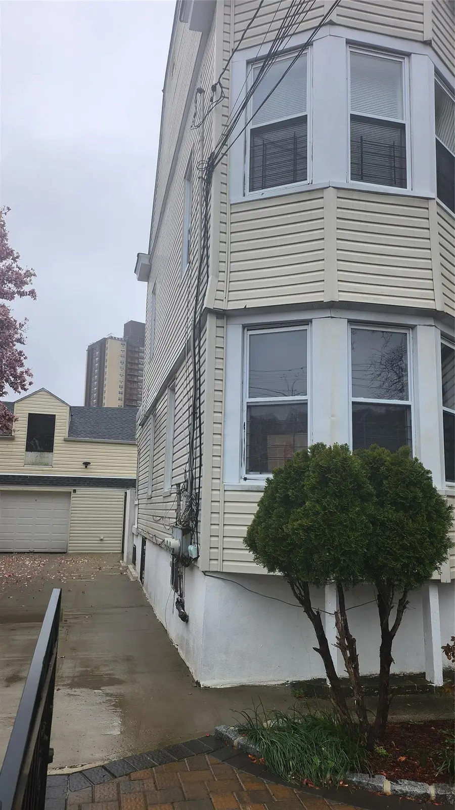 846 215th. Street E, Bronx, NY 10467 - Image #2