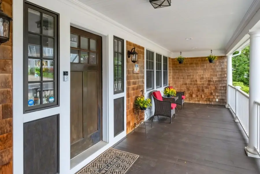 8 Hilltop Drive, Bayville, NY 11709 - Image #3