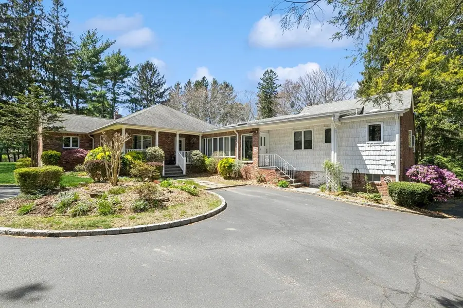 1926 Midlane Road, Muttontown, NY 11791 - Image #2