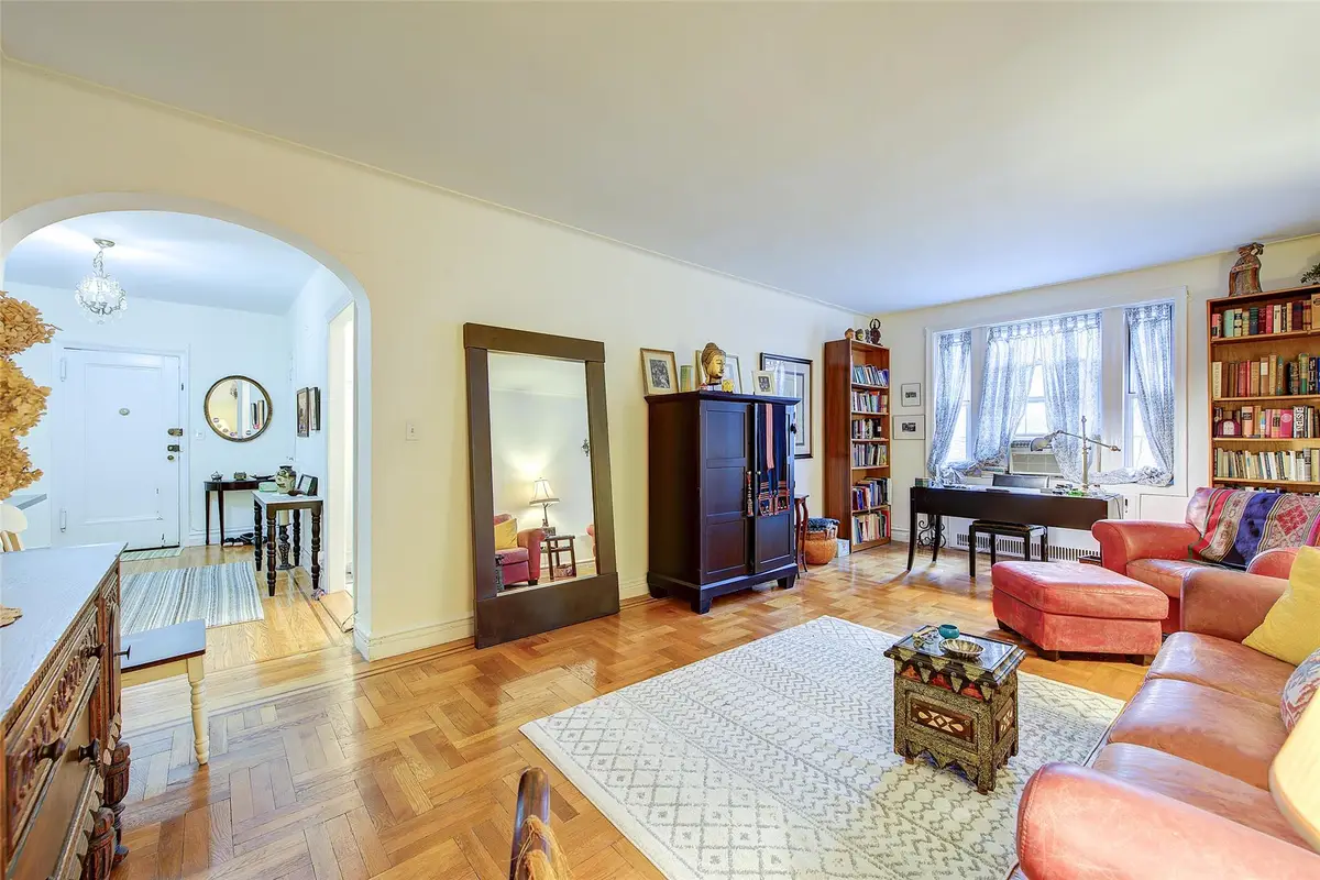 117-01 Park Lane South #B3H, Kew Gardens, NY 11415 - Image #1