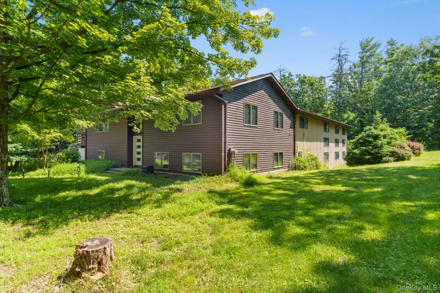 40 Maxs Place, West Hurley, NY 12401 - Image #2