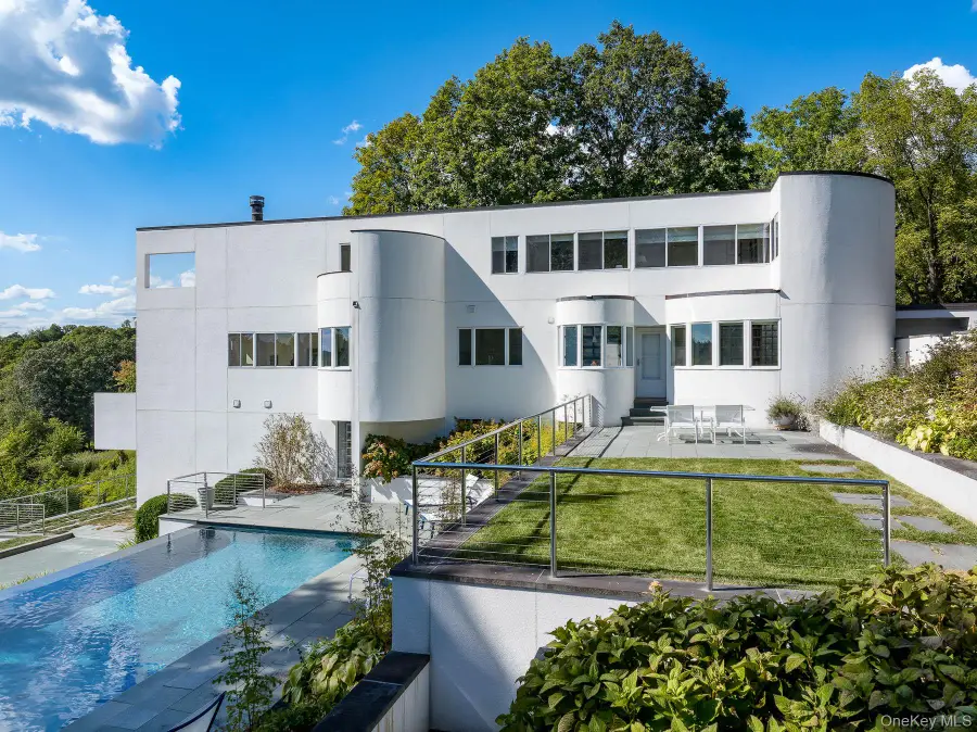 7 East Lake Drive, Katonah, NY 10536 - Image #3