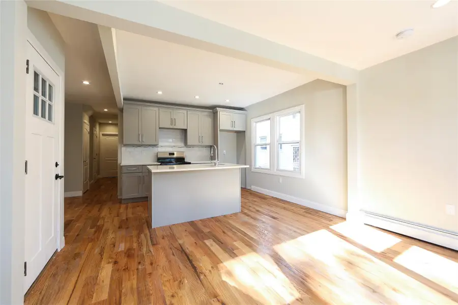 24027 Newhall Avenue, Rosedale, NY 11422 - Image #2