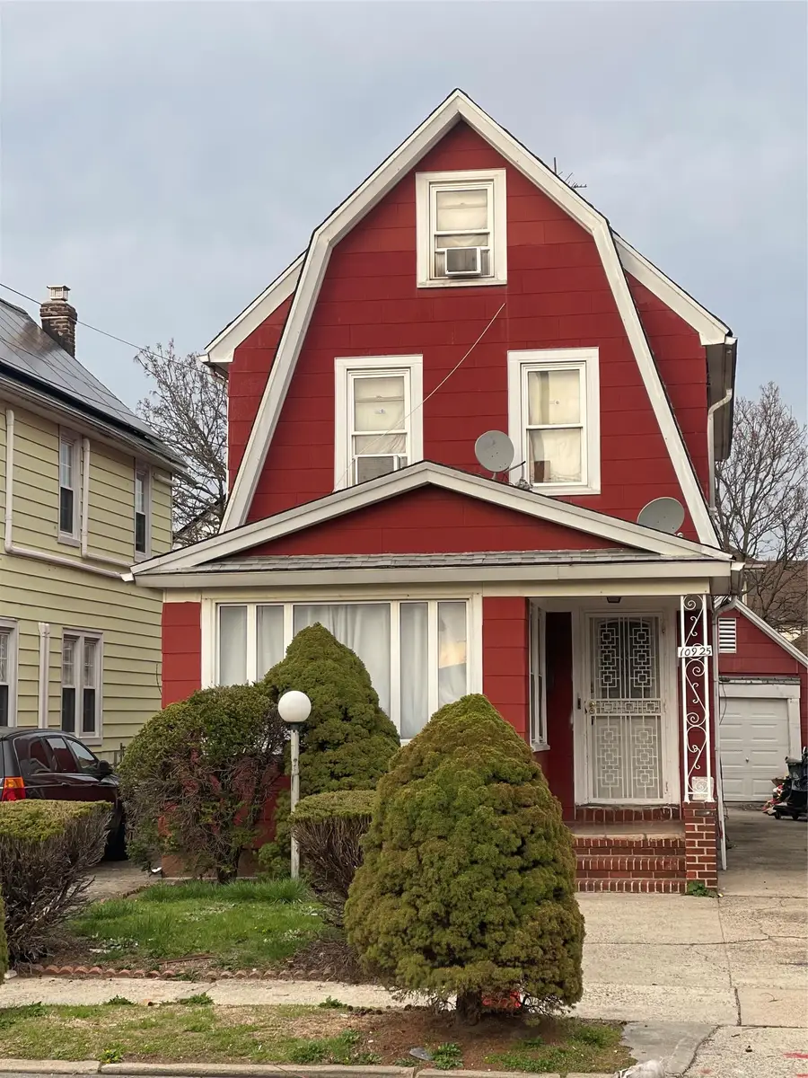 10925 208th Street, Queens Village, NY 11429 - Image #3