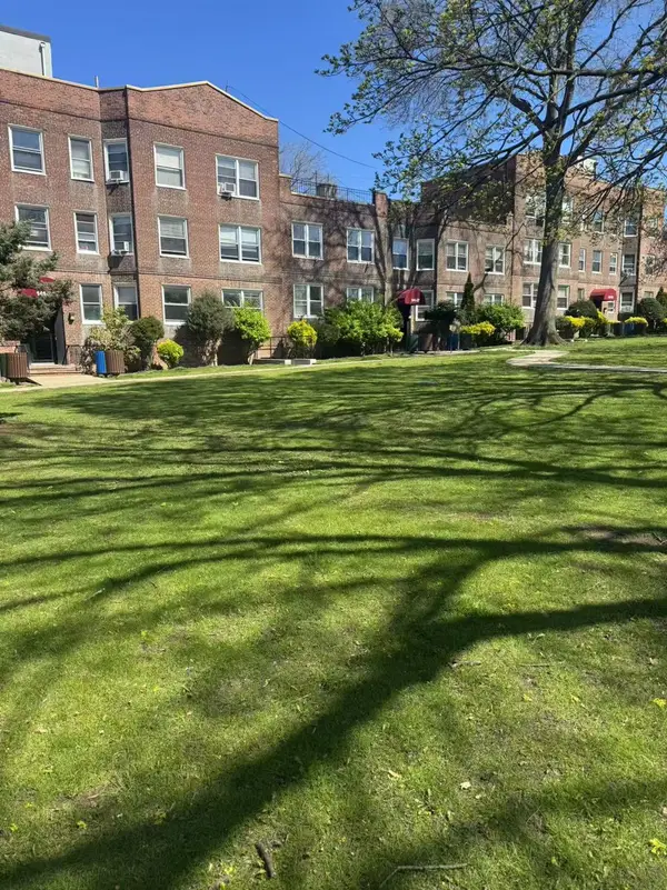 141-13 78th Road #2M, Flushing, NY 11367