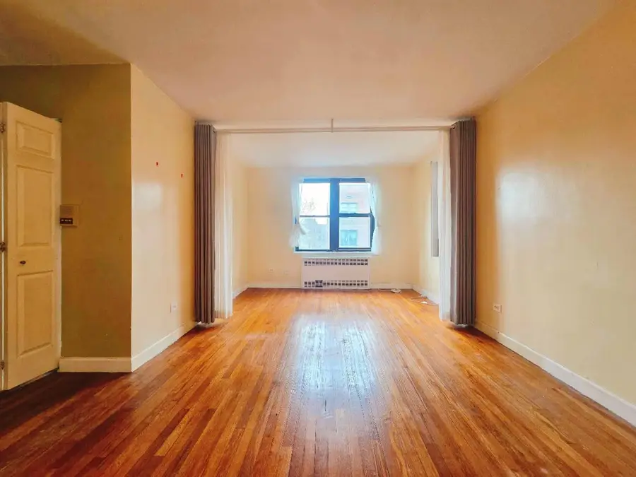150-10 71st Avenue #5L, Flushing, NY 11367 - Image #2