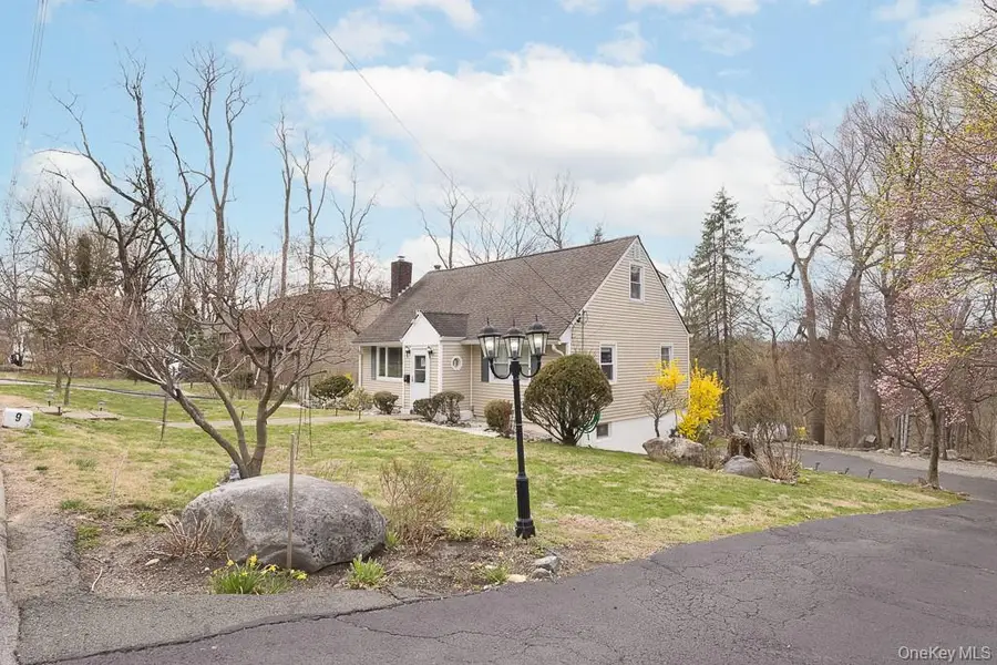 9 Durham Road, White Plains, NY 10607 - Image #3