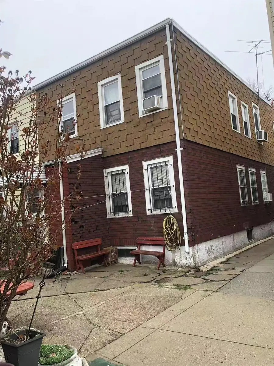 13933 87th Drive, Jamaica, NY 11435 - Image #3