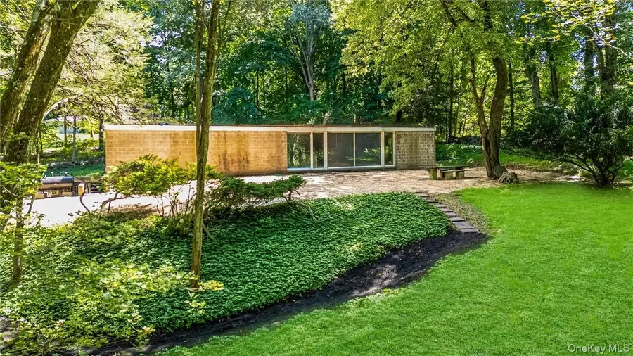 319 Pound Ridge Road, Bedford, NY 10506 - Image #3