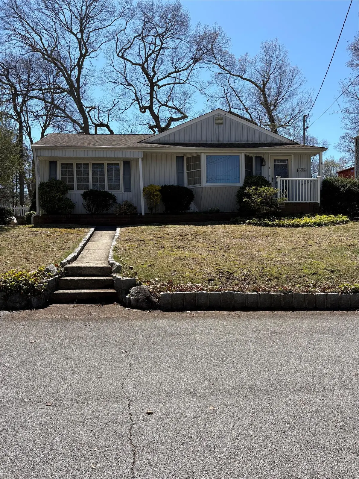 8 Dee Place, Huntington Station, NY 11746 - Image #1