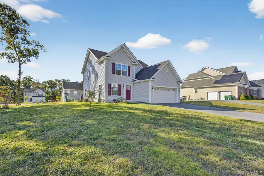 202 Ridgeline Drive, Poughkeepsie, NY 12603 - Image #2