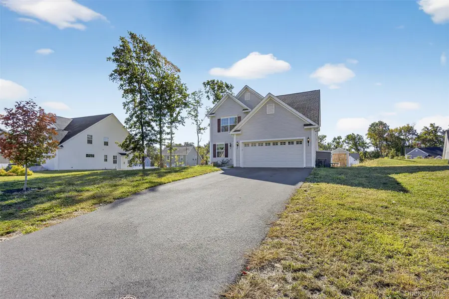 202 Ridgeline Drive, Poughkeepsie, NY 12603 - Image #3