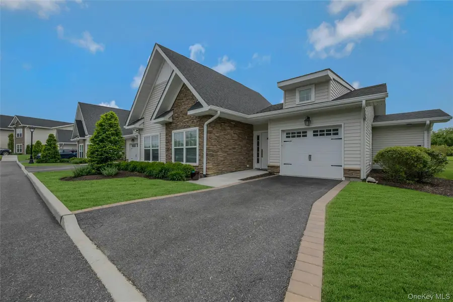 2300 Fox Hill Drive #1101, Baiting Hollow, NY 11933 - Image #3