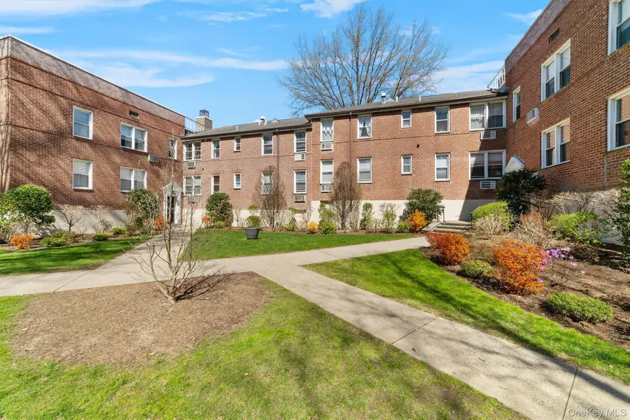 703 Palmer Court #2-A, Mamaroneck, NY 10543 - Image #2