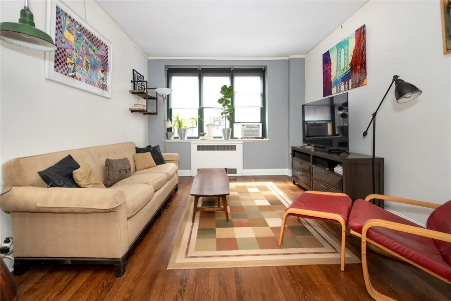 78-10 34 Avenue #3-B, Jackson Heights, NY 11372 - Image #2