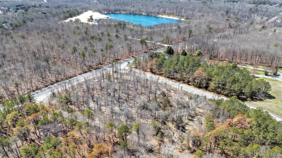 98 Old Country Road, Westhampton, NY 11977 - Image #3