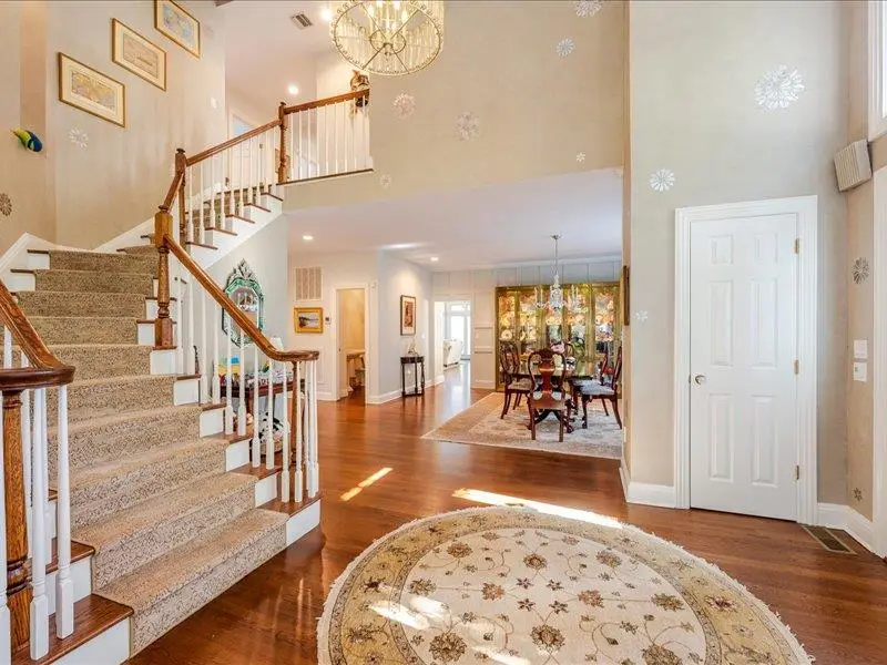 38 Fieldstone Lane, Oyster Bay, NY 11771 - Image #3