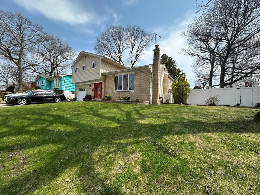 919 Pinelake Drive, West Hempstead, NY 11552 - Image #2