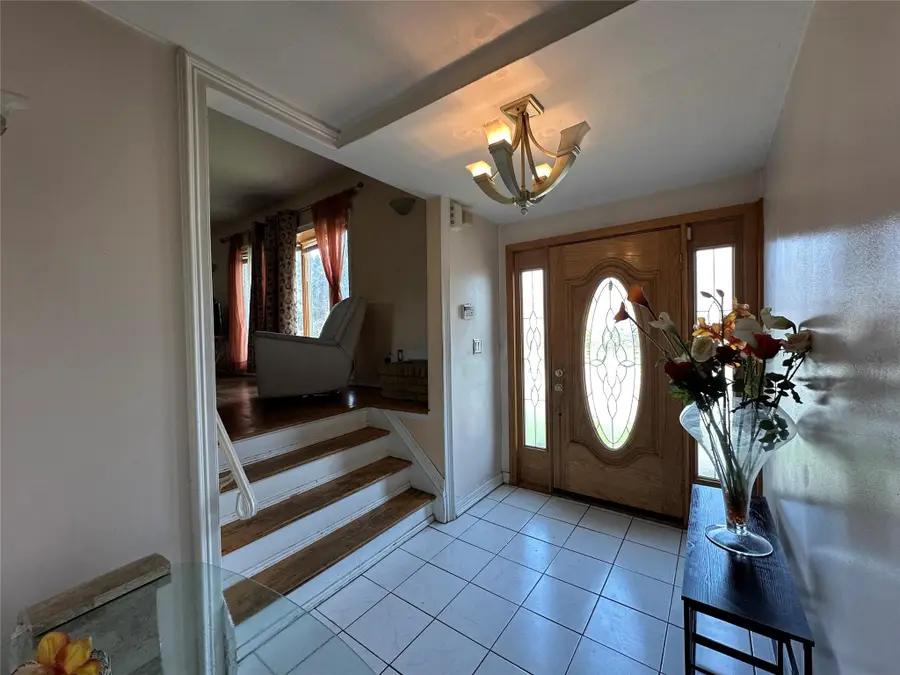 919 Pinelake Drive, West Hempstead, NY 11552 - Image #3