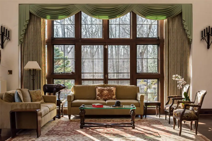 335 Croton Dam Road, Ossining, NY 10562 - Image #2