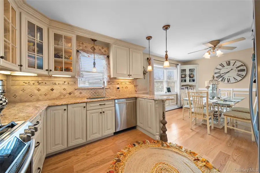 312 Ocean Avenue, Massapequa Park, NY 11762 - Image #3