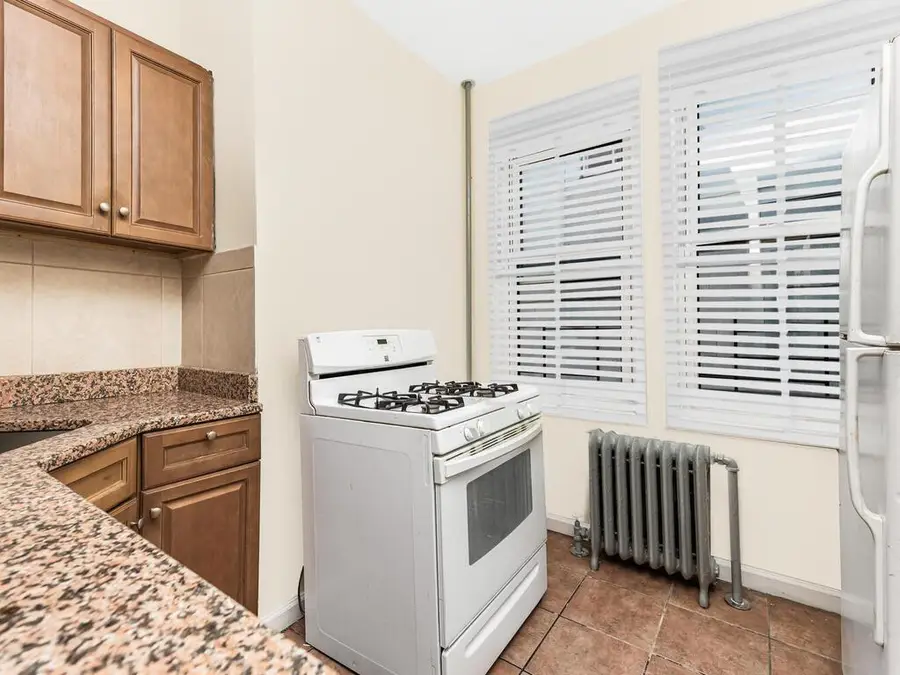 756 E 225th Street, Bronx, NY 10466 - Image #2