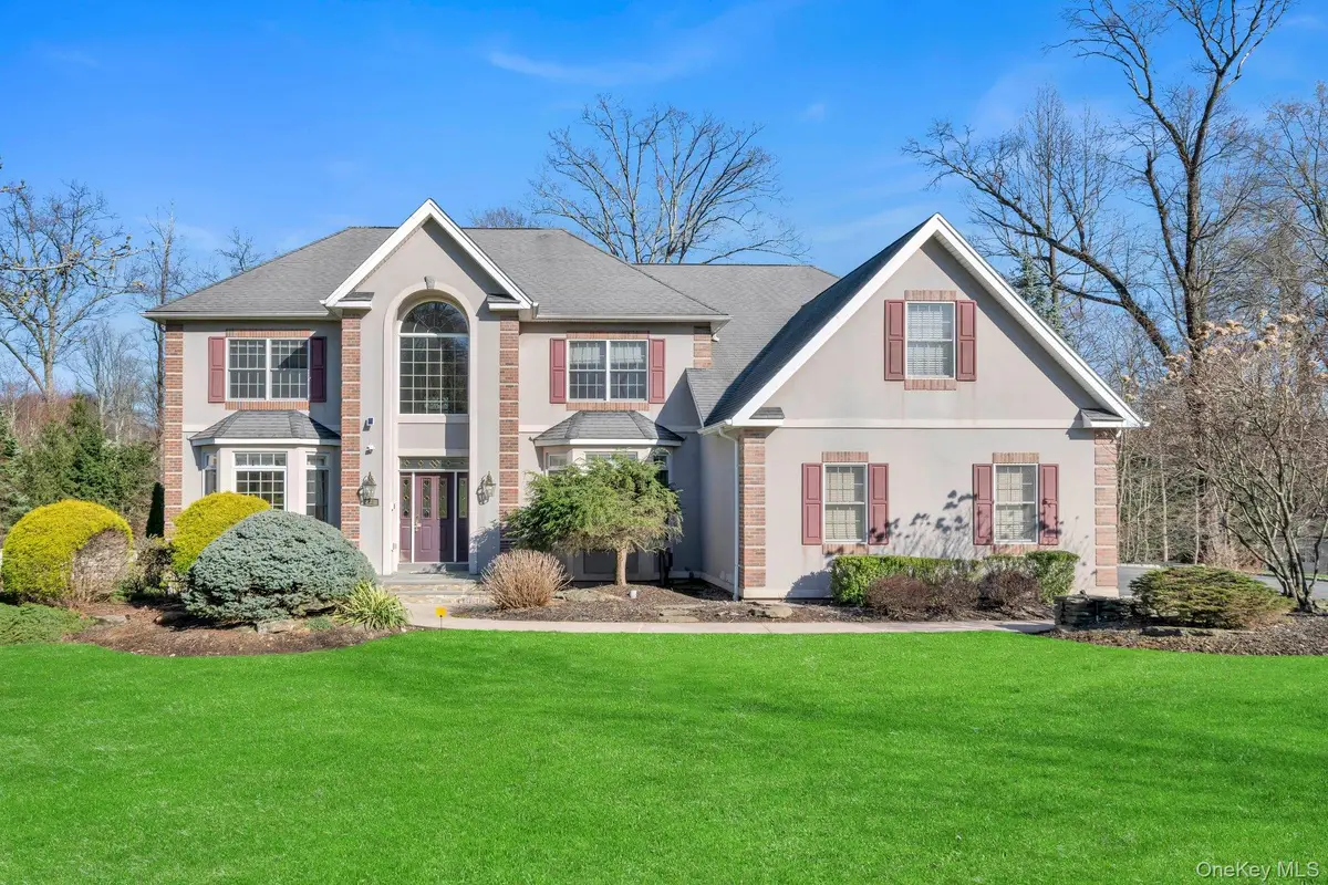 25 Charnwood Drive, Suffern, NY 10901 - #1