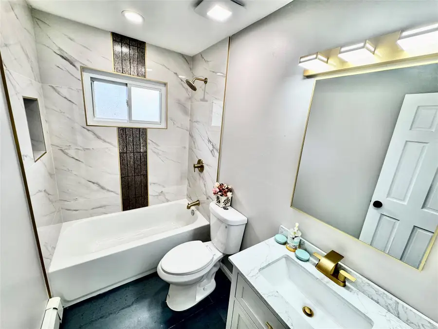 38 Moffitt Boulevard, East Islip, NY 11730 - Image #3