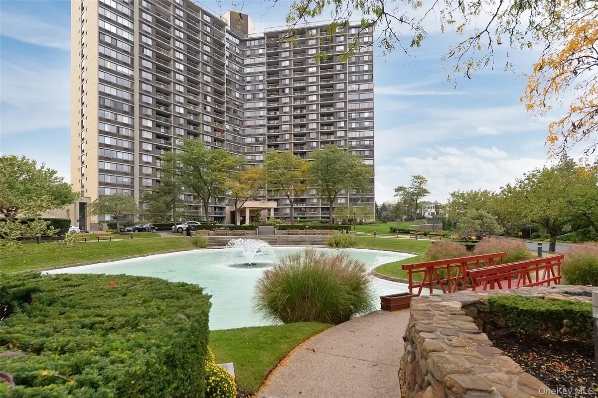 2 Bay Club Drive #10B, Bayside, NY 11360 - Image #1