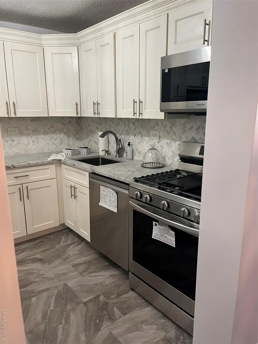 2 Bay Club Drive #10B, Bayside, NY 11360 - Image #3