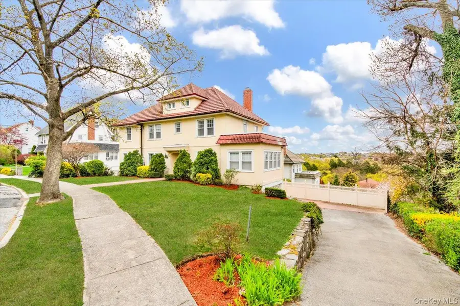 12 Pilgrim Avenue, Yonkers, NY 10710 - Image #3