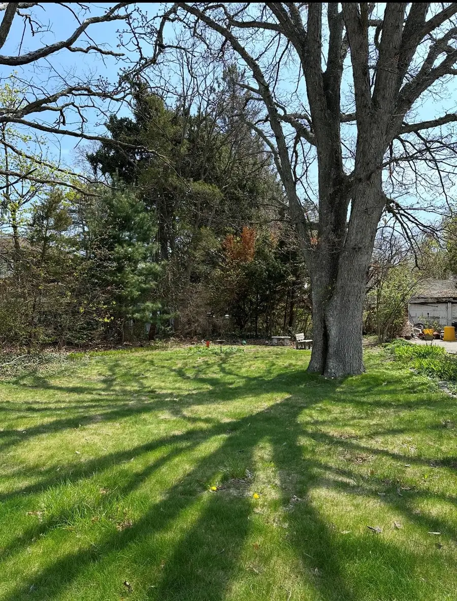 71 Sycamore Avenue, Bethpage, NY 11714 - Image #2