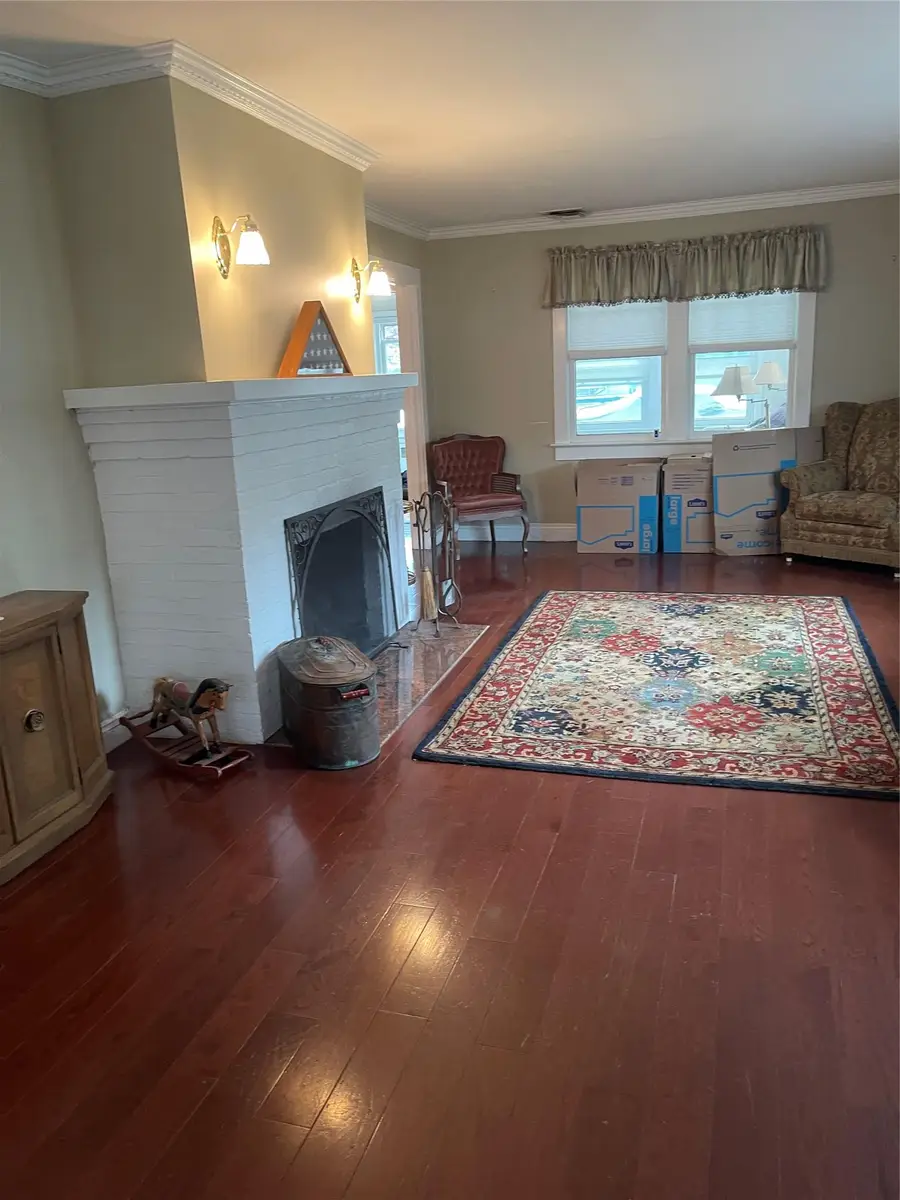 20815 38th Avenue, Bayside, NY 11361 - Image #3