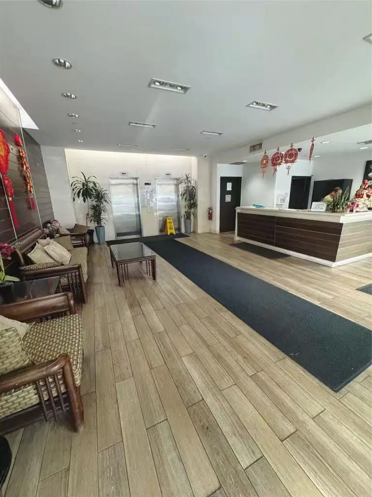 132-03 Sanford Avenue #2F, Flushing, NY 11355 - Image #1