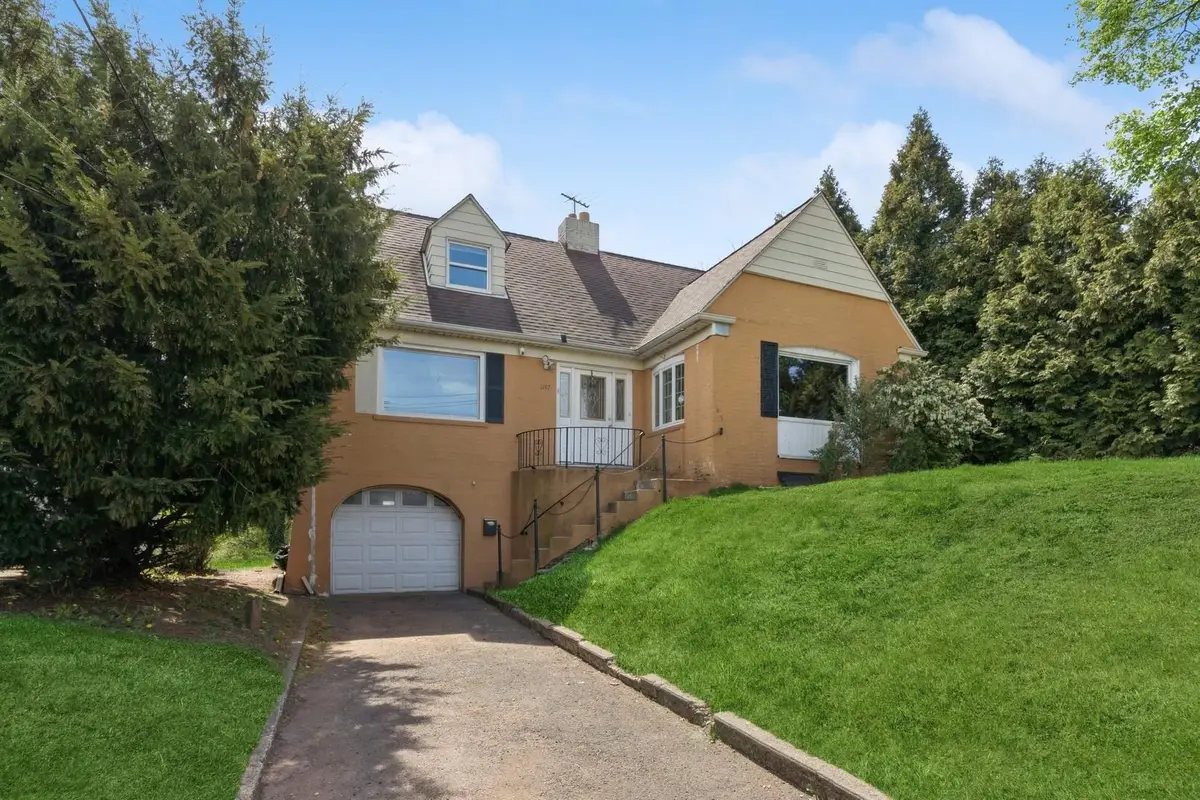 1197 Todt Hill Road, Staten Island, NY 10304 - Image #1