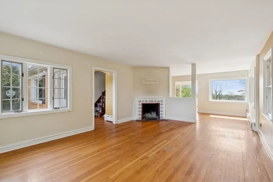 1197 Todt Hill Road, Staten Island, NY 10304 - Image #2